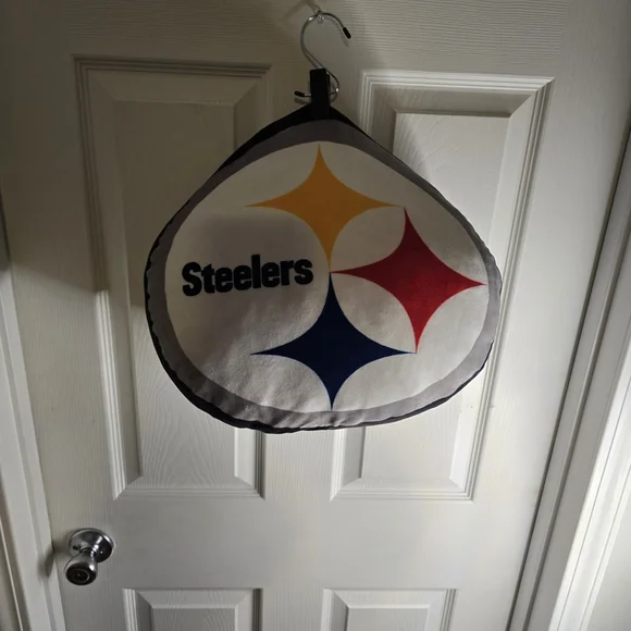 Steelers Logo Cushion with Multicolor Design - Picture 1 of 2